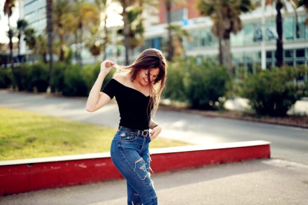 Photo stretching jeans